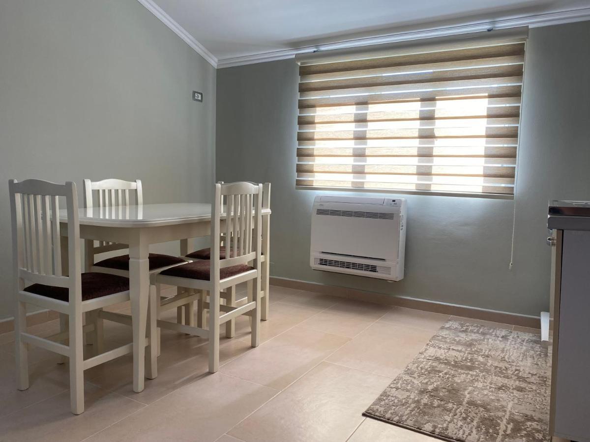 Cozy Guesthome Korce Esterno foto